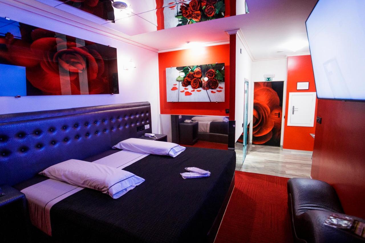 Motel Venus Santiago Luou Ngoại thất bức ảnh