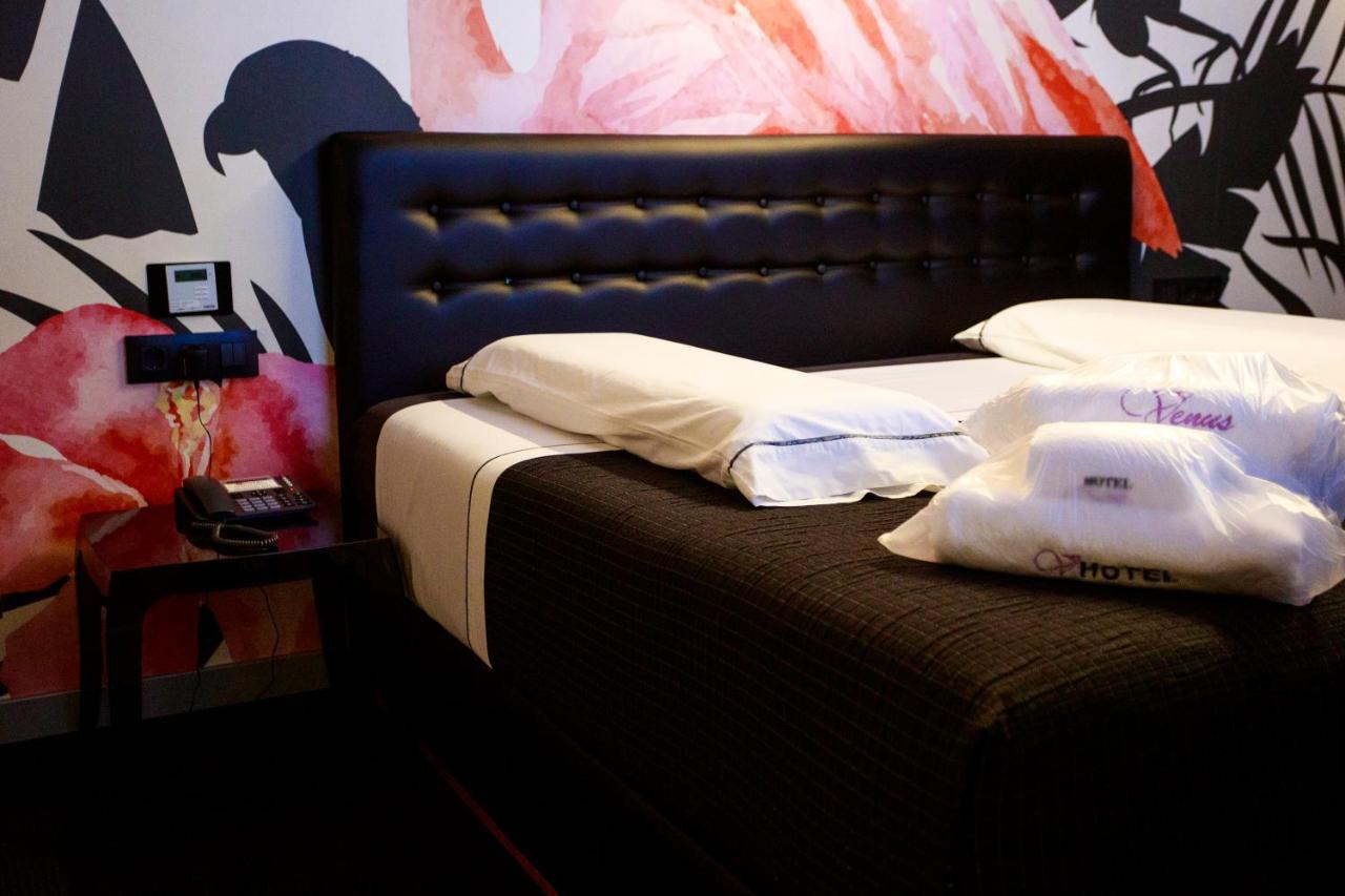 Motel Venus Santiago Luou Ngoại thất bức ảnh